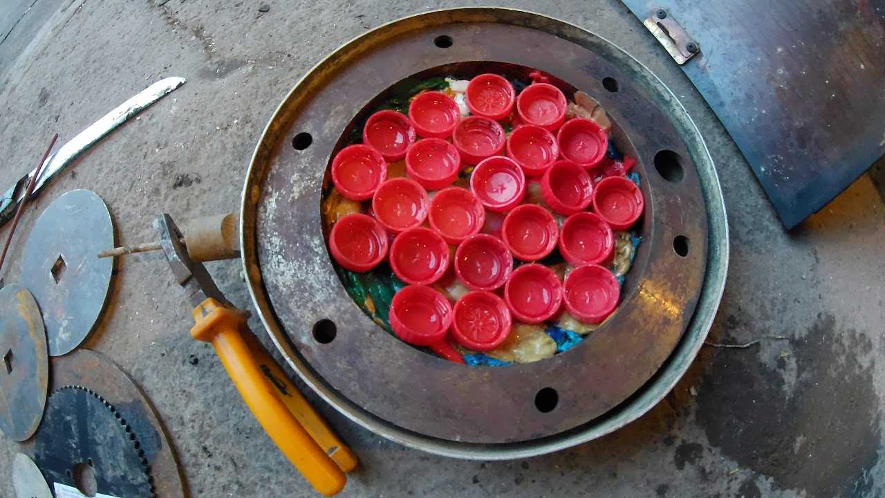 Как сделать полив из пластиковой бутылки :: инфониак