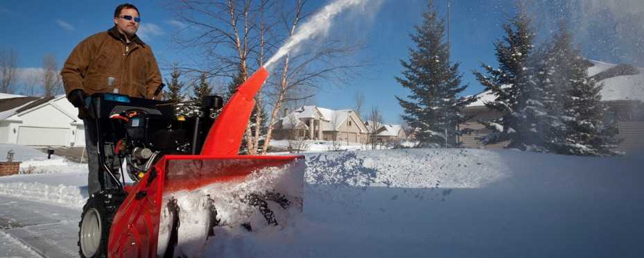 Уборка территории от снега: сравнительный обзор снегоуборочного инвентаря | сад и огород