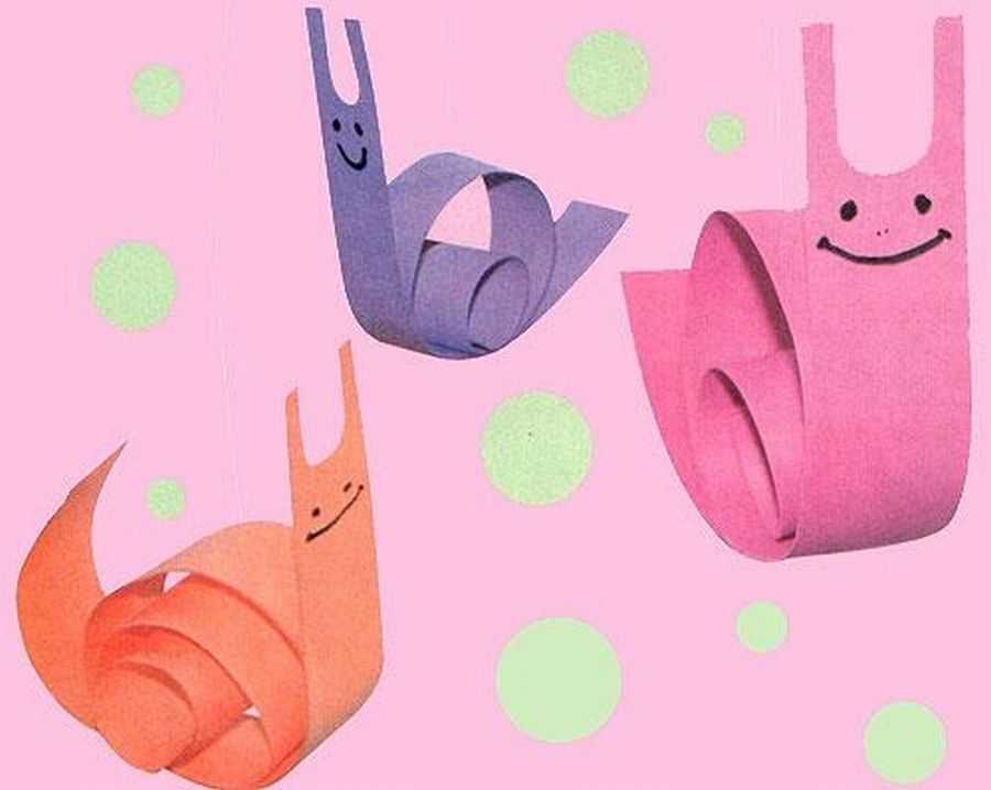 Куклы перевертыши конструирование из бумаги и картона. Объемные игрушки из полосок бумаги. Конструирование из картона для детей. Дети конструируют из бумаги. Конструирование из бумажных полос.