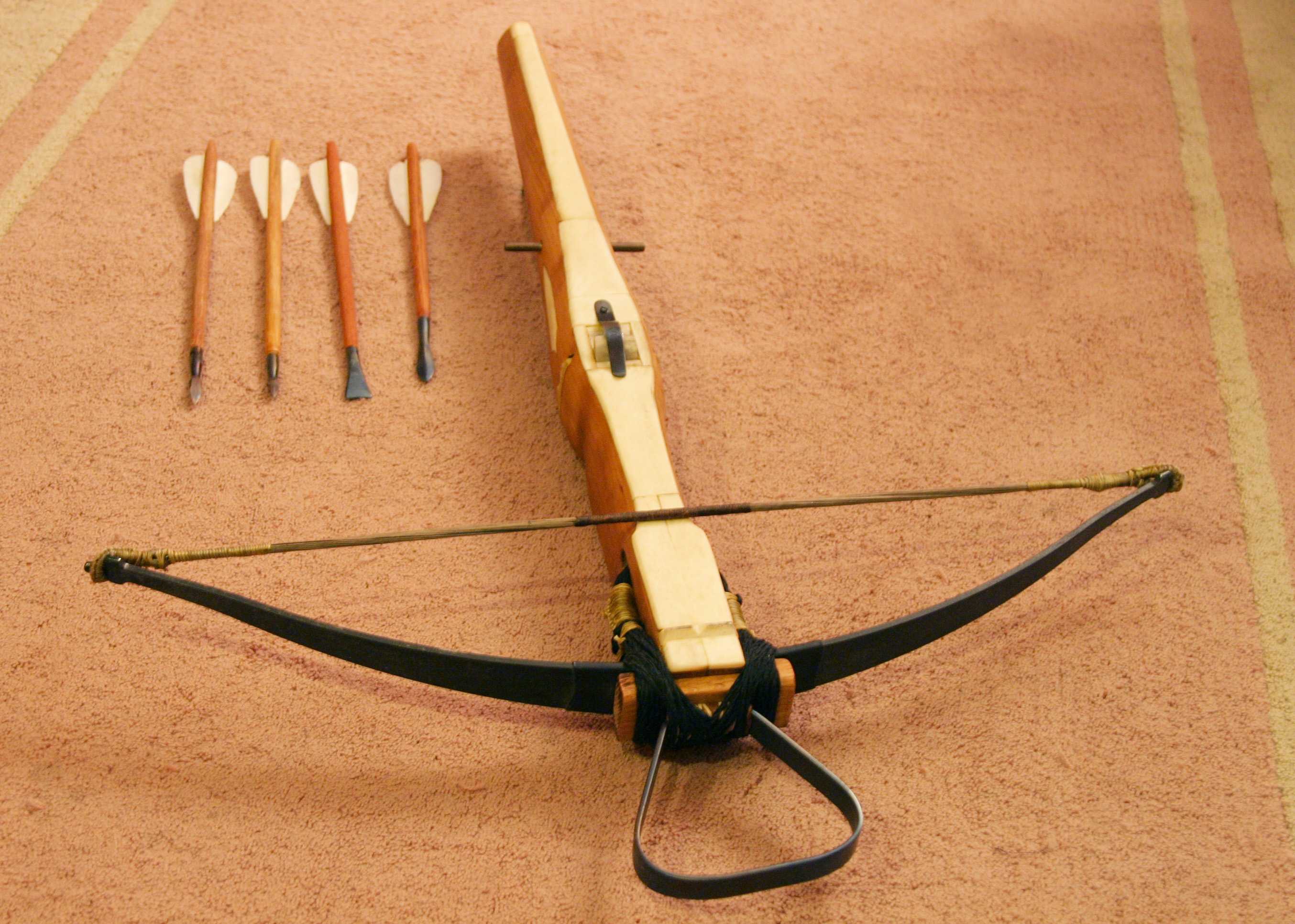 Как сделать лук своими руками: особенности изготовления оружия и стрел